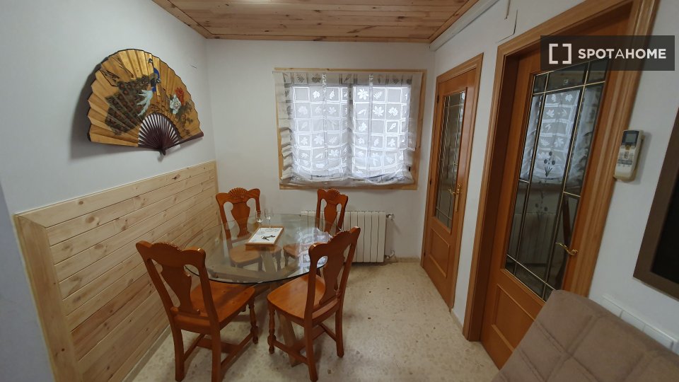Apartment Valencia, 2 beds — photo 13
