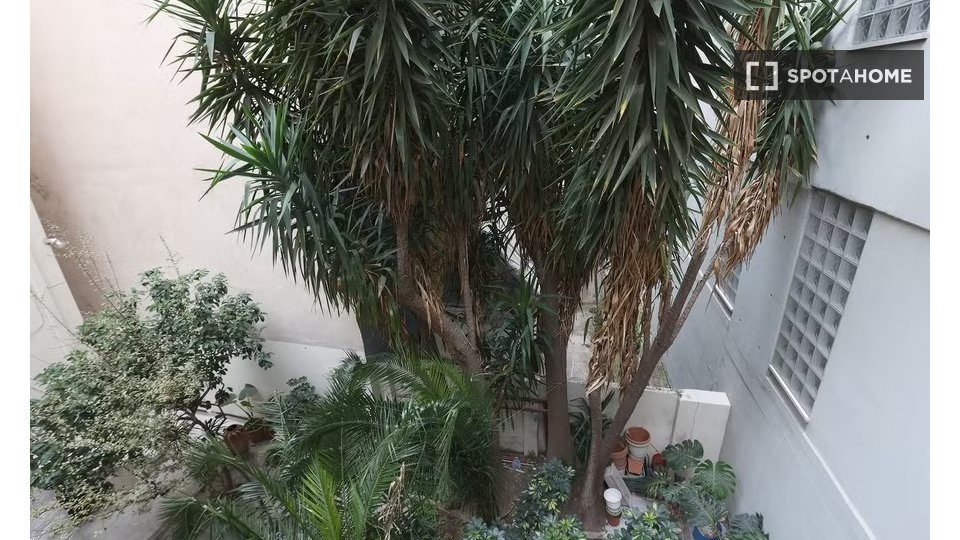 Double room Athens, 8 beds — photo 19