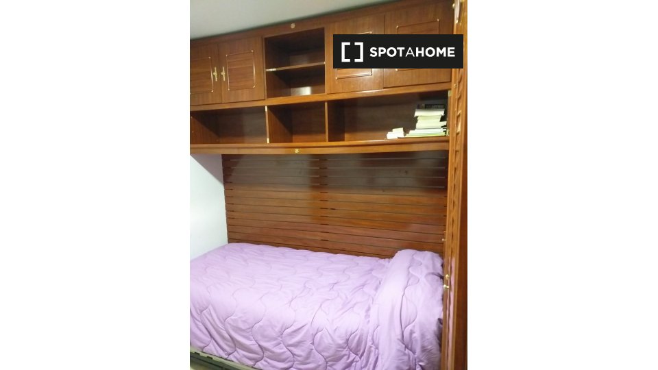 Double room Madrid, 2 beds — photo 4