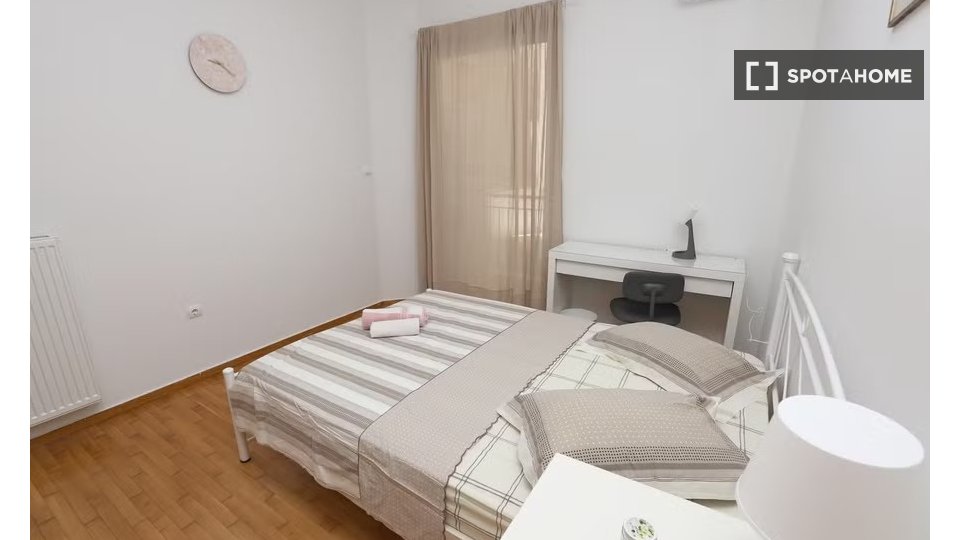 Double room Athens, 4 beds — photo 2