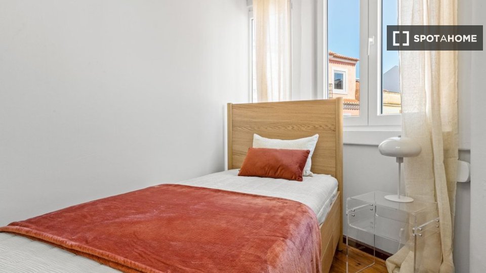 Double room Lisbon, 8 beds — photo 5
