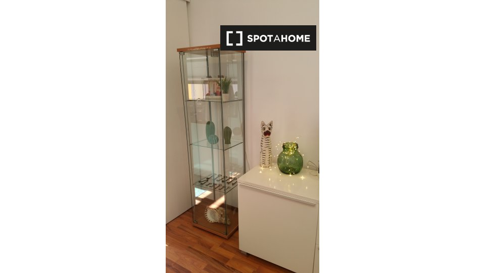 Apartment Barcelona, 2 beds, 70m² — photo 1