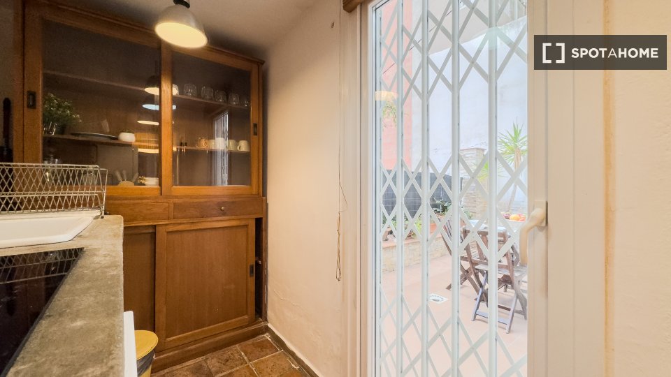 Apartment Barcelona, 2 beds, 80m² — photo 18