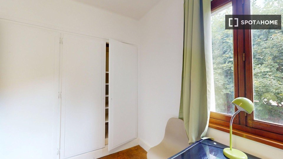 Double room Lyon, 6 beds, 116m² — photo 1