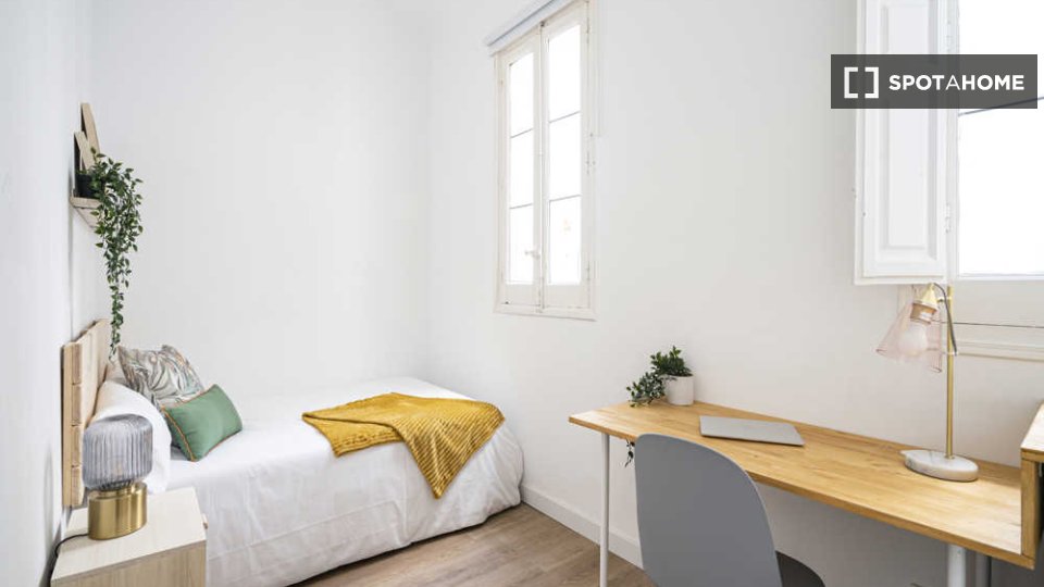 Double room Madrid, 8 beds — photo 125