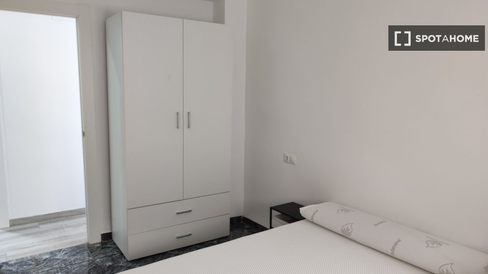 Apartment Granada, 3 beds, 65m² — photo 21