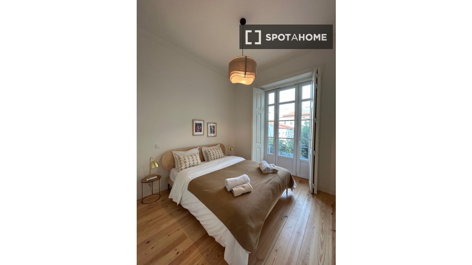 Apartment Lisbon, 2 beds, 90m² — photo 5