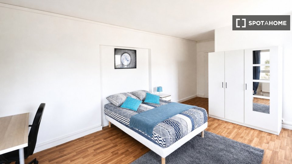 Chambre double Paris, 4 chambres — photo 32
