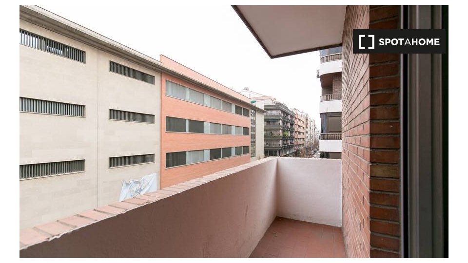 Double room Granada, 5 beds, 120m² — photo 4