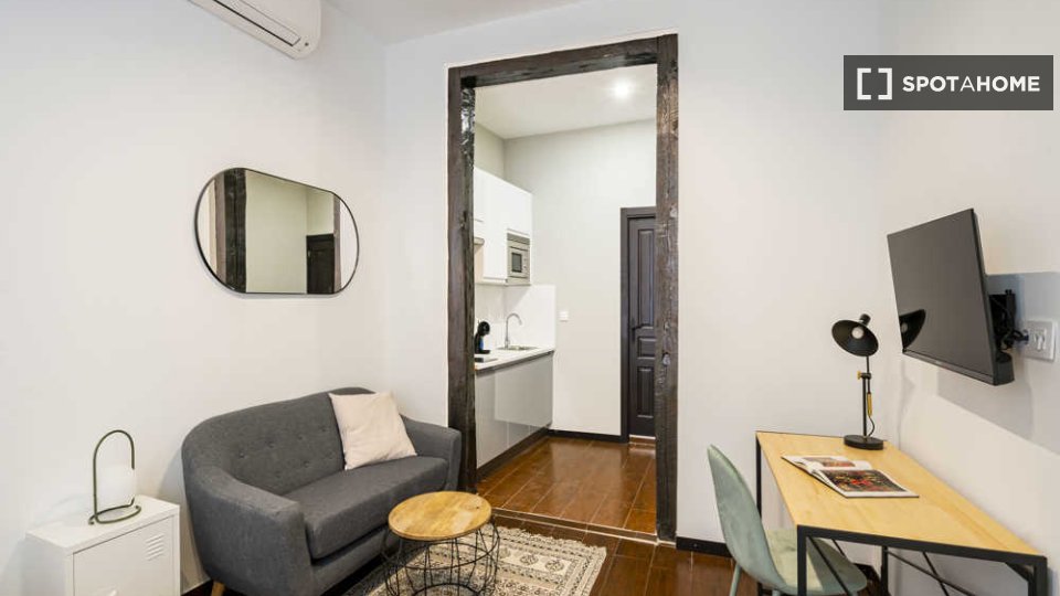 Double room Madrid, 6 beds — photo 34