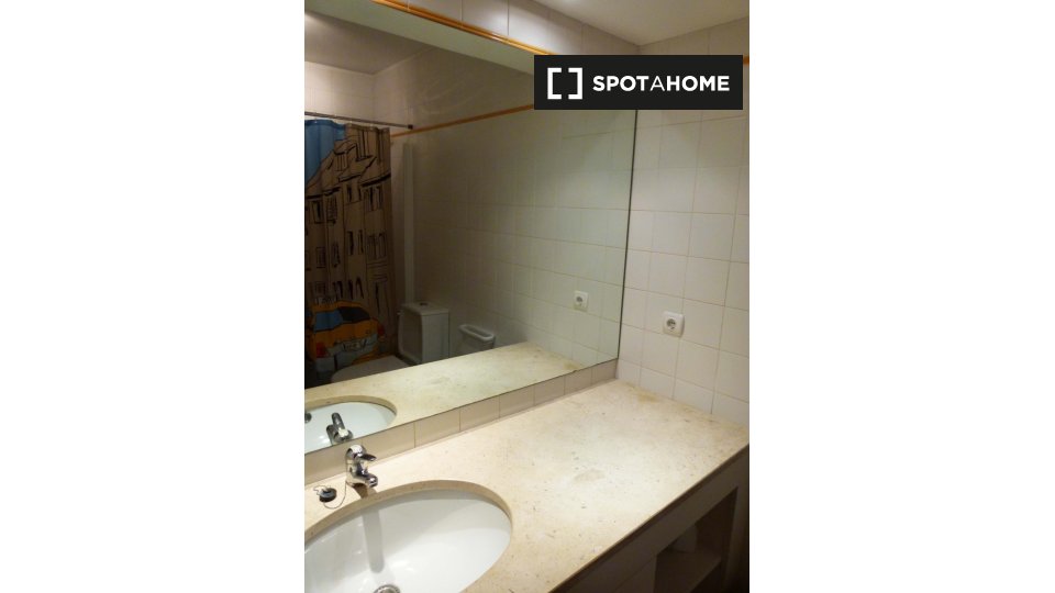 Double room Porto, 3 beds — photo 4