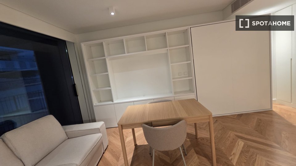 Apartment mono Lisbon — photo 12
