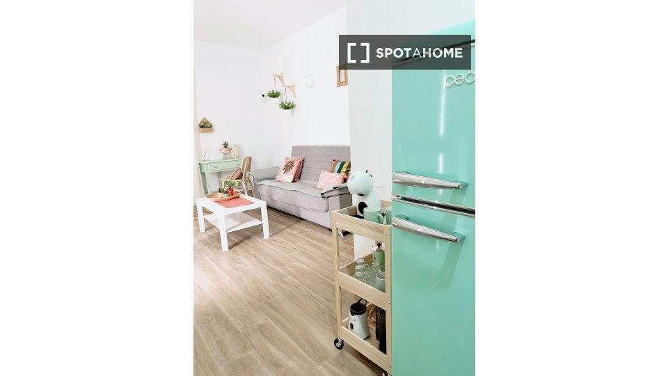 Apartment Santa_Cruz_De_Tenerife, 4 beds, 120m² — photo 1