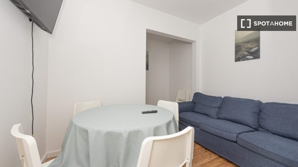 Double room Lisbon, 7 beds — photo 17