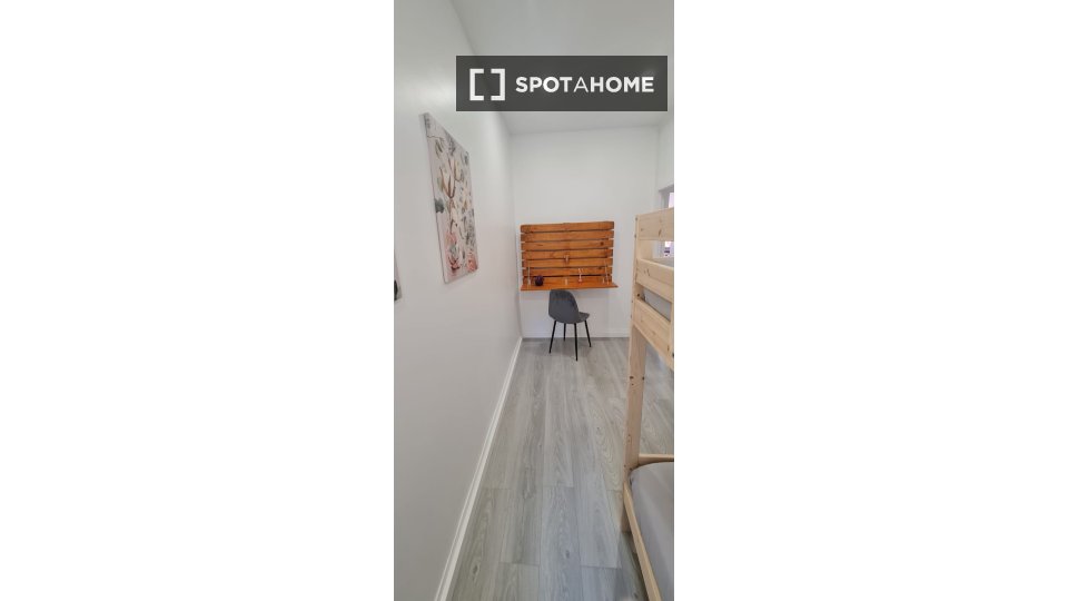 Apartment Lisbon, 2 beds, 50m² — photo 7