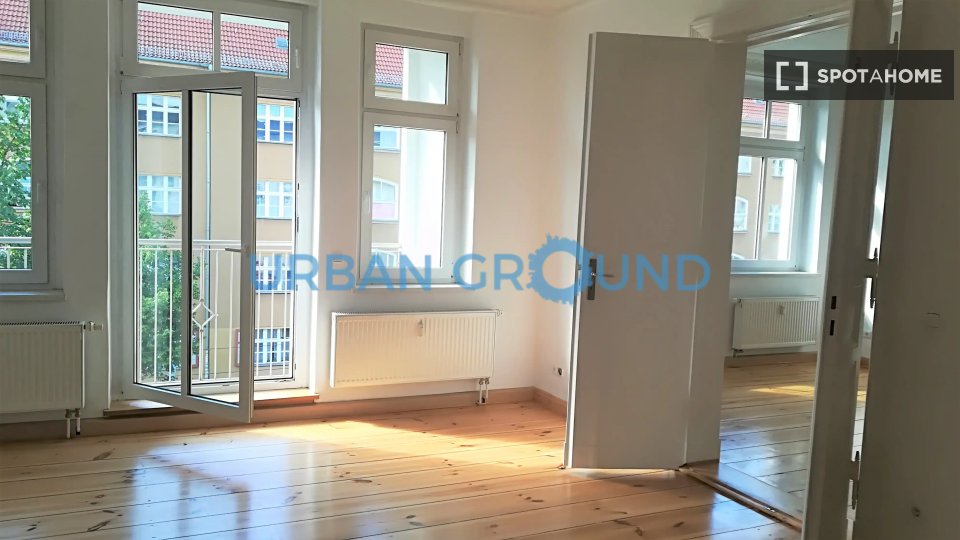Double room Berlin, 7 beds, 93m² — photo 4