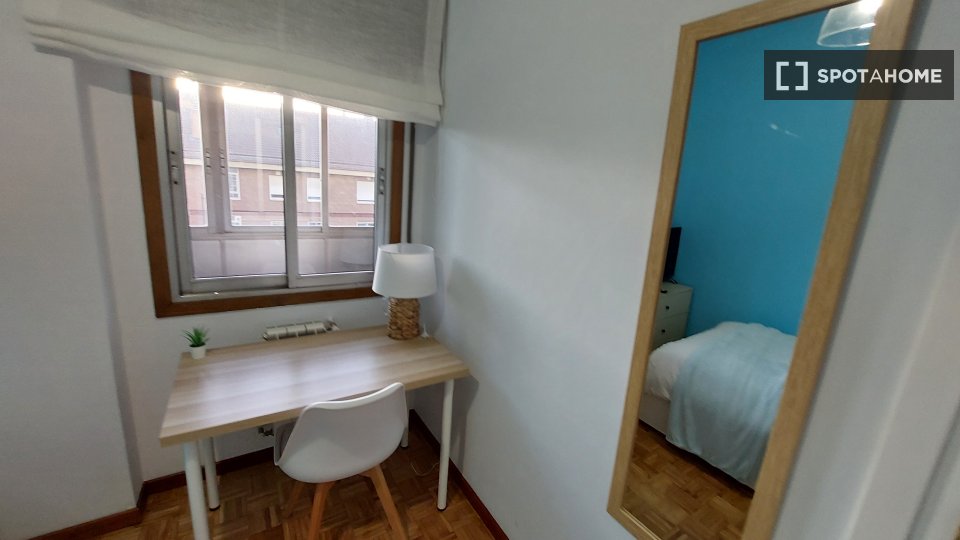 Double room Madrid, 4 beds, 100m² — photo 4