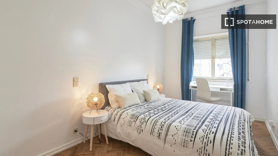 Double room Lisbon, 9 beds — photo 1