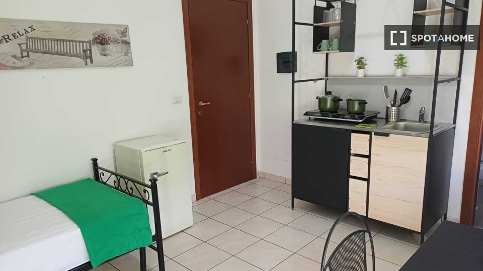 Double room Rome, 16 beds, 200m² — photo 33
