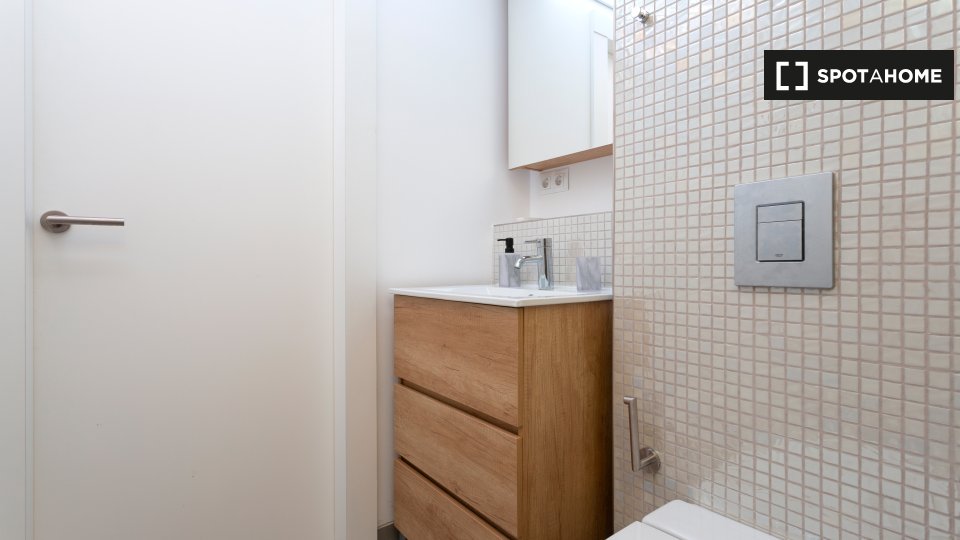 Apartment mono Barcelona, 25m² — photo 3