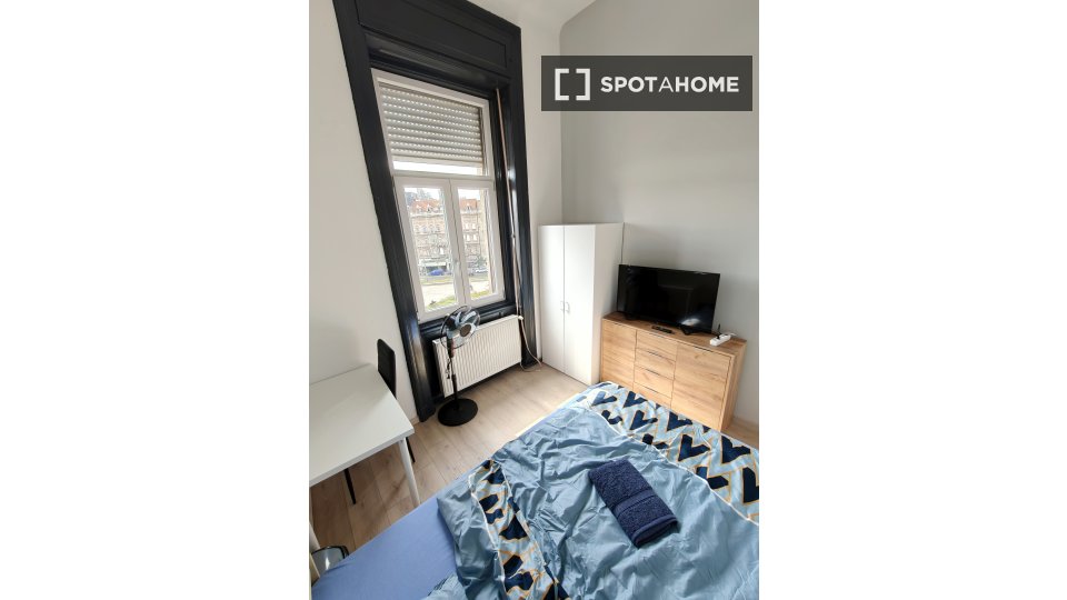 Double room Budapest, 3 beds, 60m² — photo 14