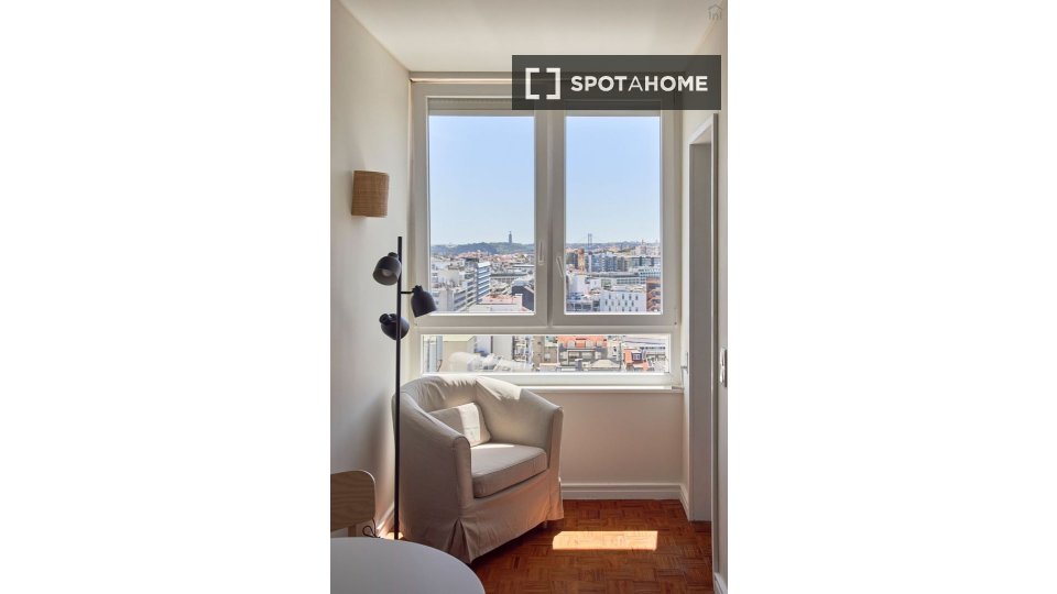 Apartment Lisbon, 1 bed — photo 8