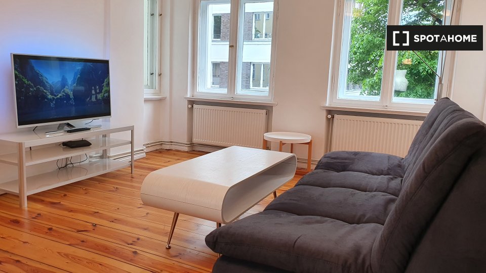 Apartment Berlin, 1 bed, 56m² — photo 1
