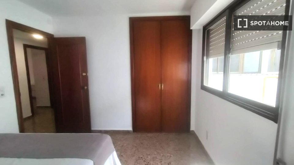 Double room Valencia, 4 beds, 120m² — photo 5