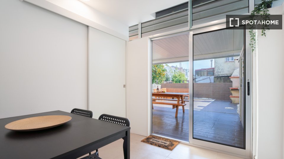 Double room Porto, 5 beds — photo 13