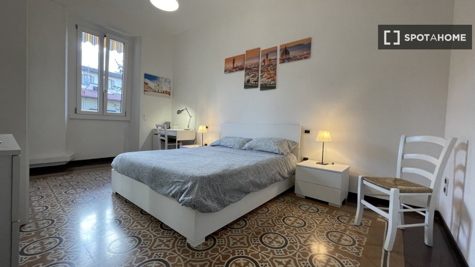 Double room Florence, 4 beds, 90m² — photo 13