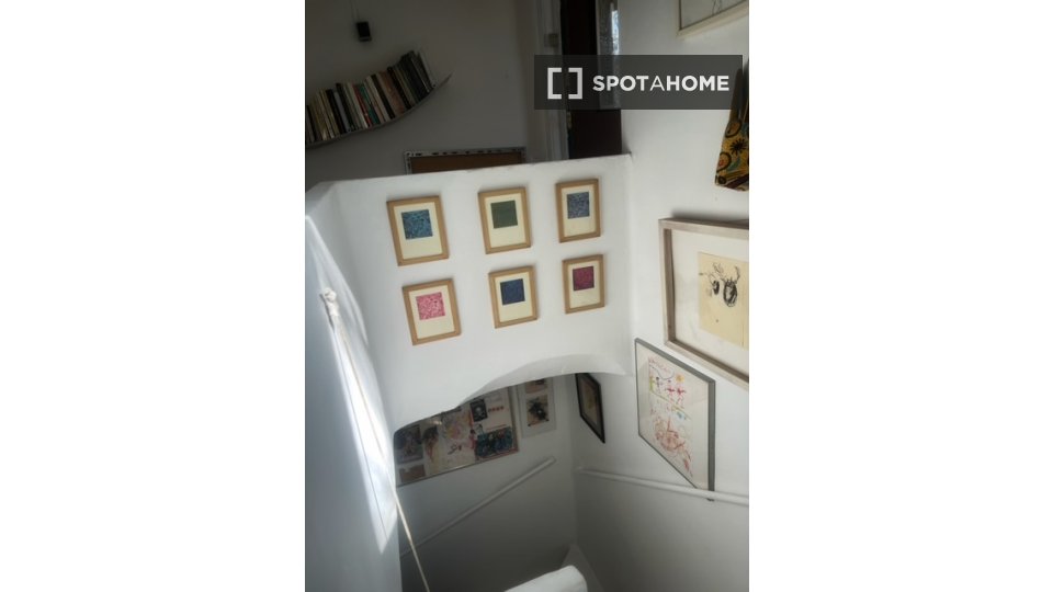 Double room Barcelona, 1 bed, 30m² — photo 12