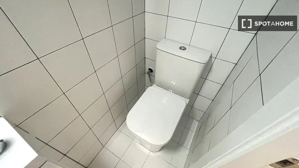 Double room Madrid, 6 beds — photo 11