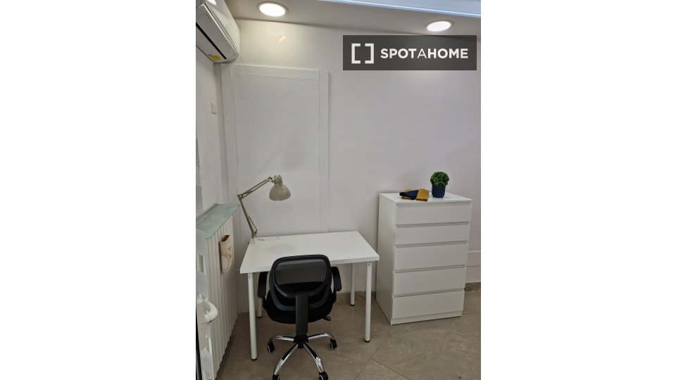 Double room Turin, 5 beds, 136m² — photo 16
