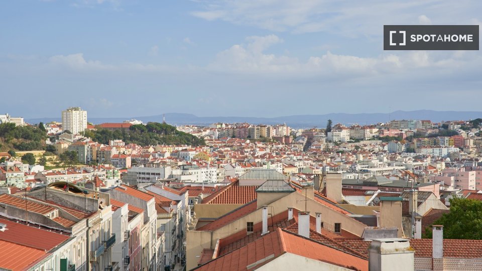 Double room Lisbon, 9 beds — photo 12