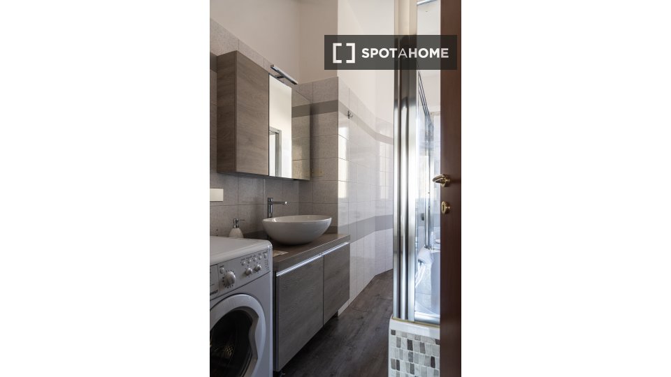 Apartment Milan, 1 bed — photo 8
