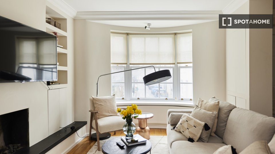 Apartment London, 3 beds, 127m² — photo 3