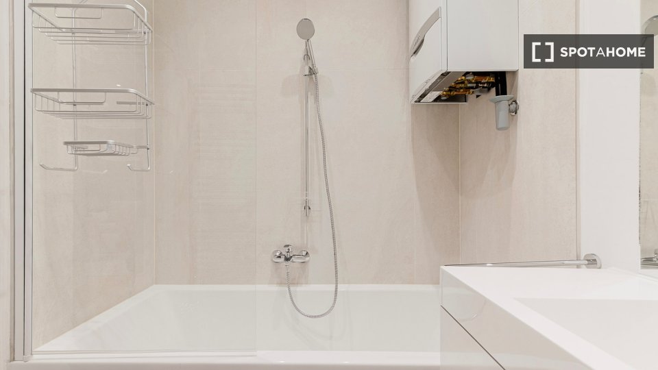 Apartment Vienna, 1 bed, 70m² — photo 8