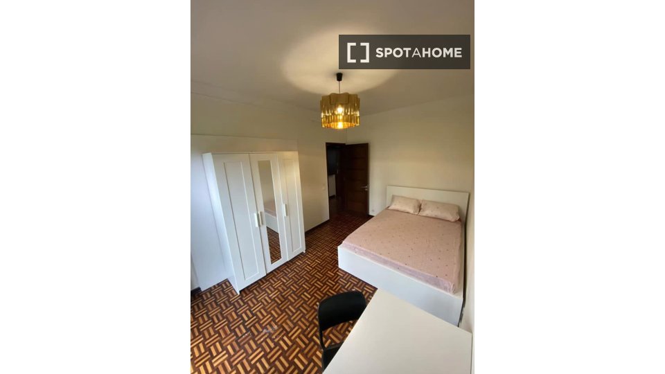 Double room Lisbon, 4 beds, 112m² — photo 2
