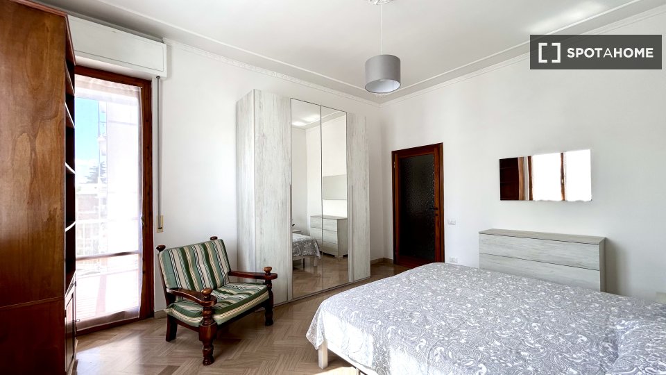 Double room Florence, 3 beds, 100m² — photo 9