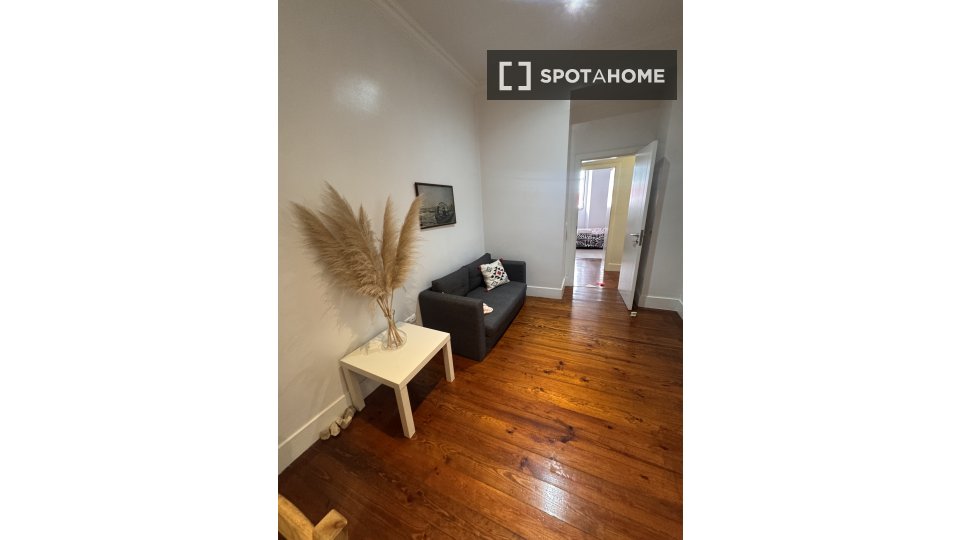 Apartment mono Lisbon, 60m² — photo 17