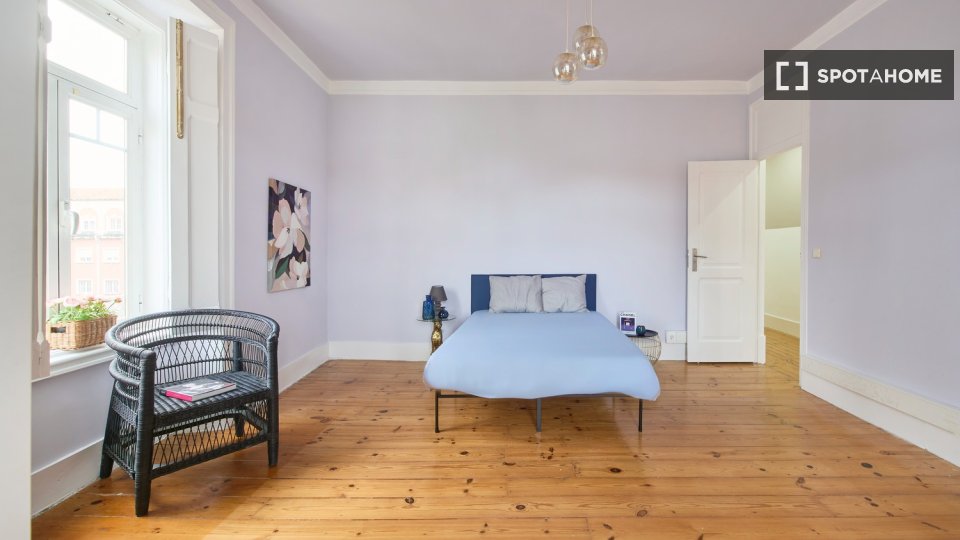 Double room Lisbon, 8 beds — photo 47
