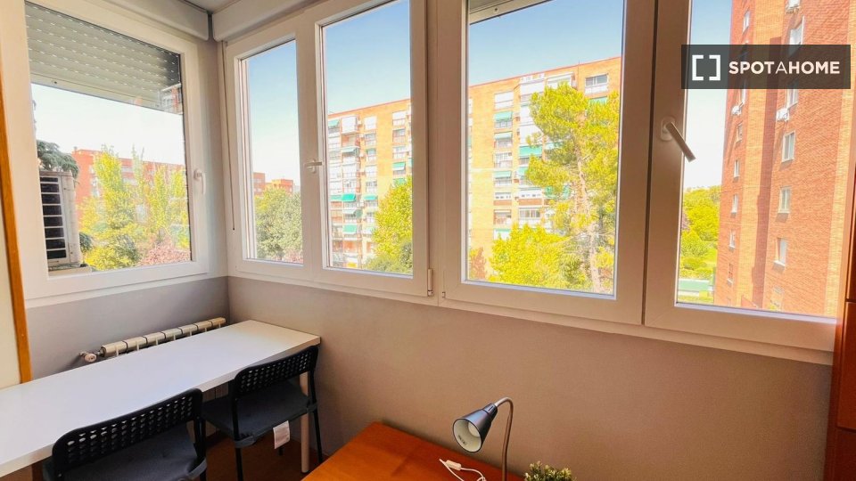 Double room Madrid, 4 beds — photo 7