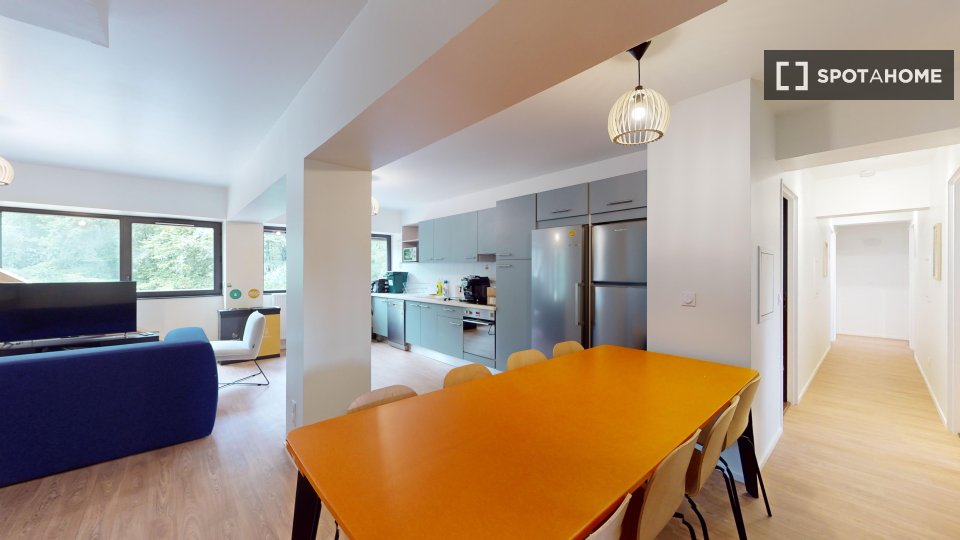 Apartment Paris, 8 beds — photo 2