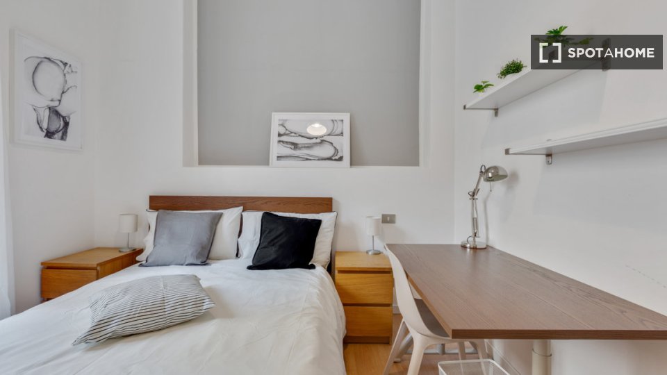 Double room Milan, 2 beds, 70m² — photo 1