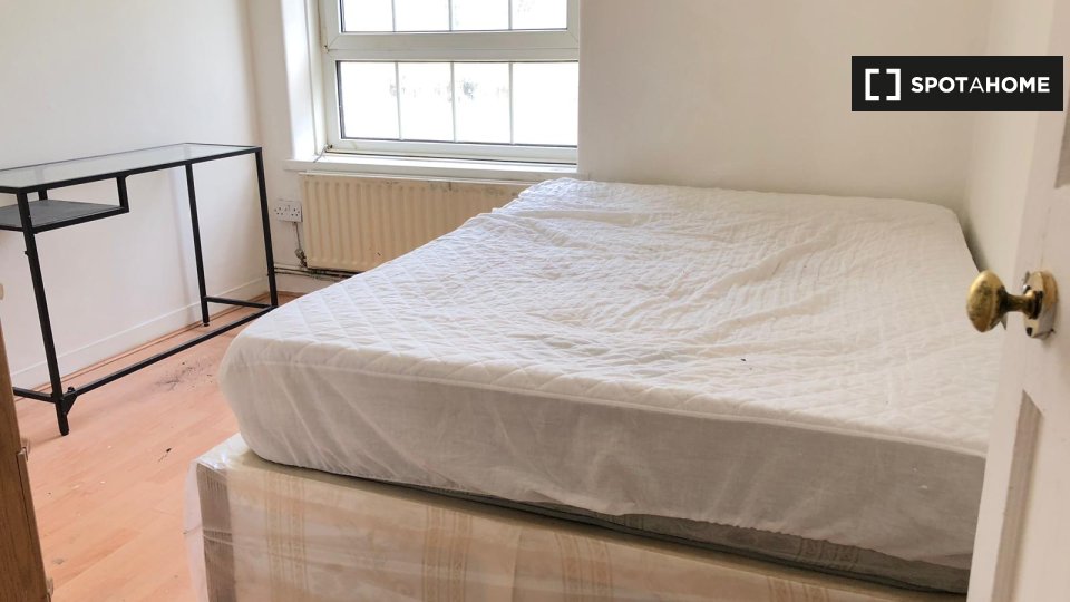 Double room London, 4 beds — photo 17
