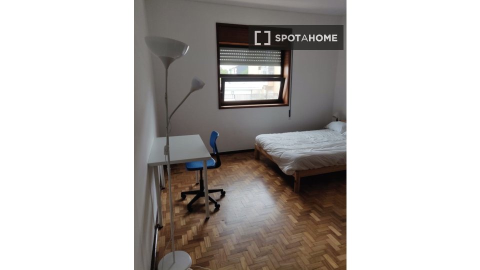 Double room Porto, 6 beds, 200m² — photo 7