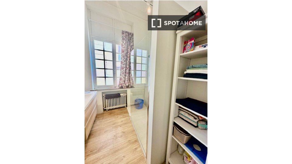 Double room Brussels, 11 beds, 500m² — photo 6