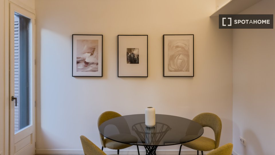 Apartment Barcelona, 2 beds, 73m² — photo 32