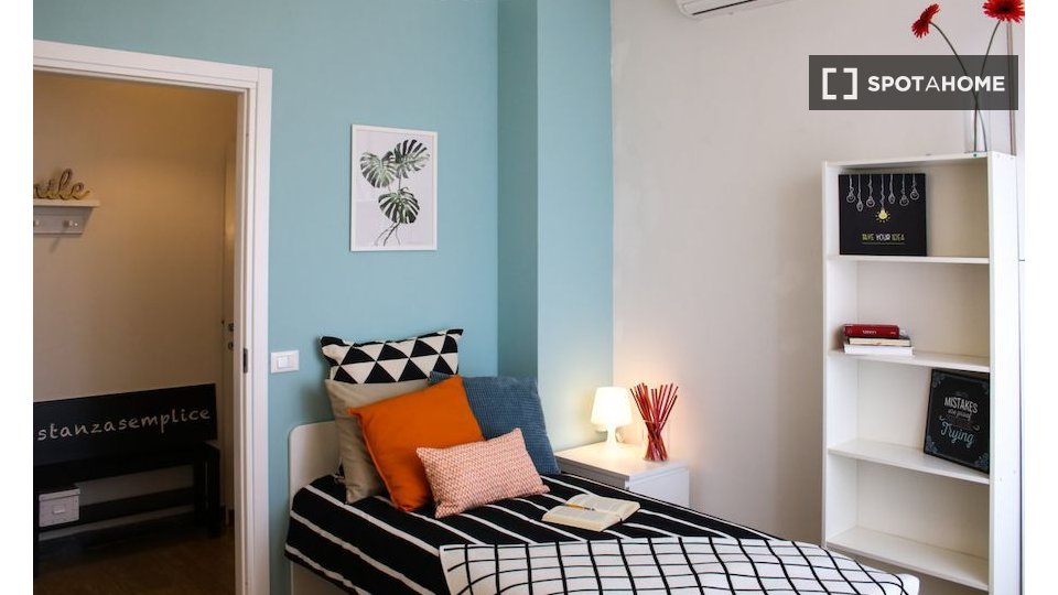 Double room Brescia, 5 beds — photo 11
