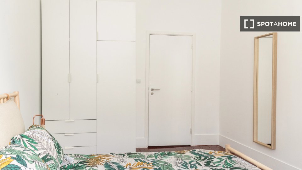 Double room Lisbon, 10 beds — photo 12